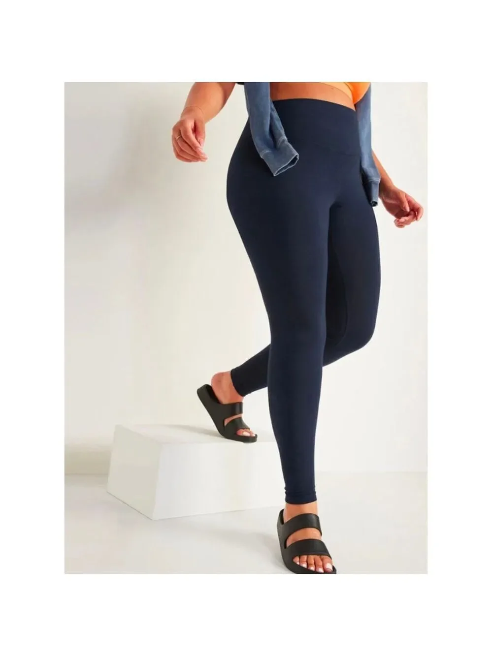 Women Old Navy extra high waisted power chill Leggings Size XL petite navy
